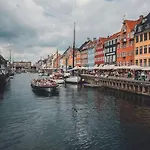 Super Cozy In Downtown Cph