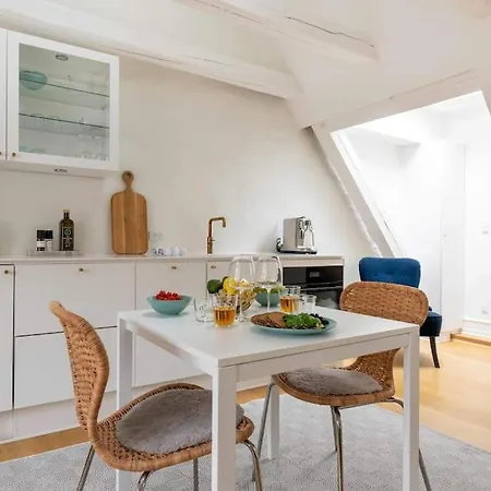 Apartment Super Cozy In Downtown Cph
