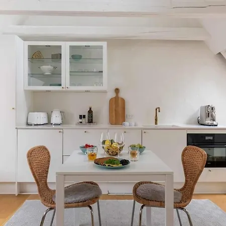 Apartment Super Cozy In Downtown Cph